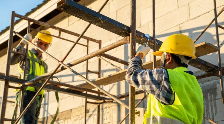 Professional gutter cleaning in Mount Prospect, IL